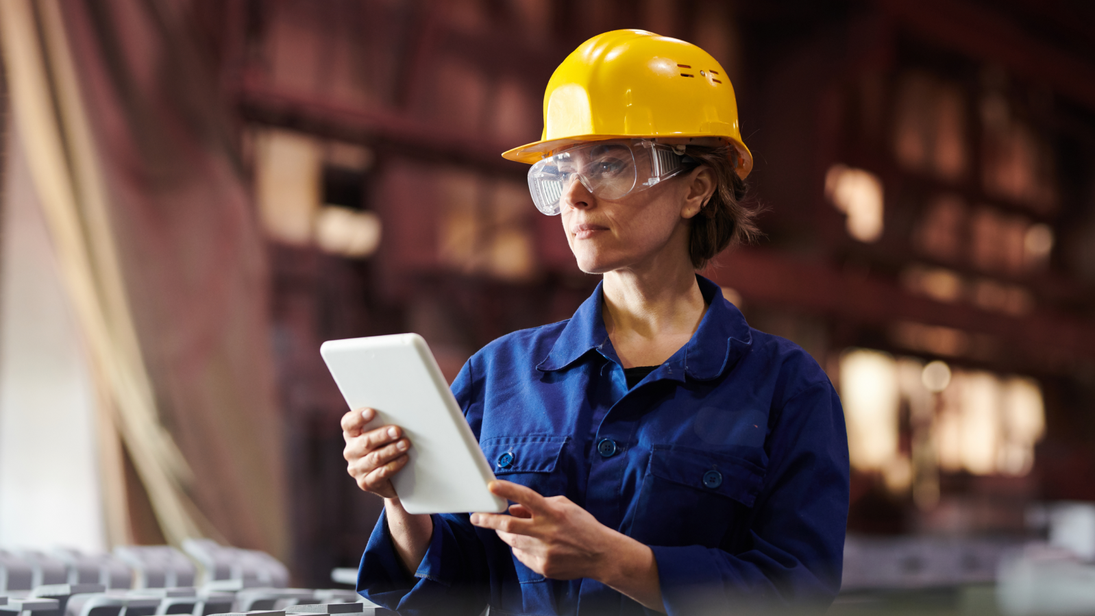 woman-with-tablet